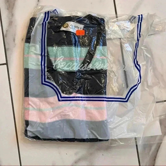 Vintage Aureus blue, pink striped sweater vest size Medium - Picture 5 of 11